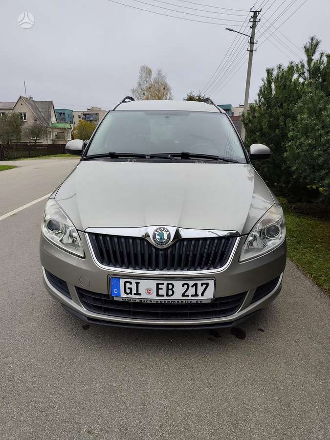 Skoda Roomster 2010 — photo 5