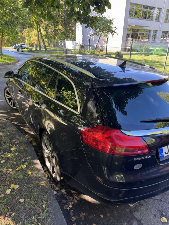 Opel Insignia 2012 — photo 9