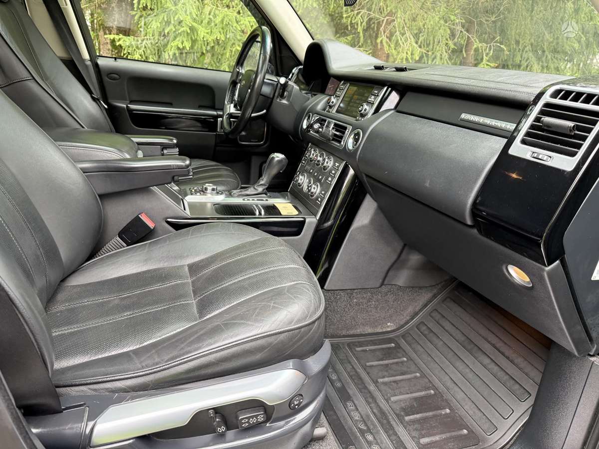 Land Rover 2010 — photo 10