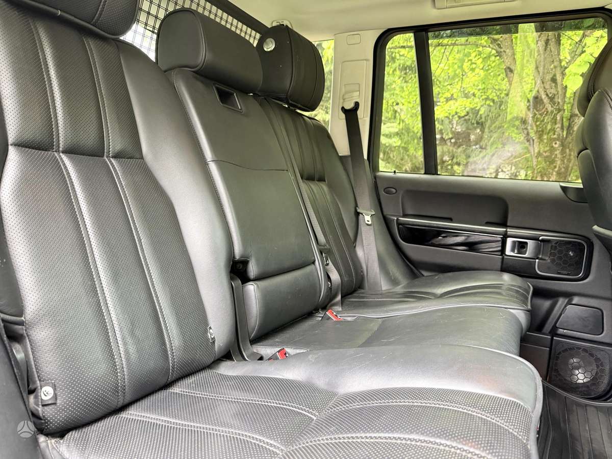Land Rover 2010 — photo 14