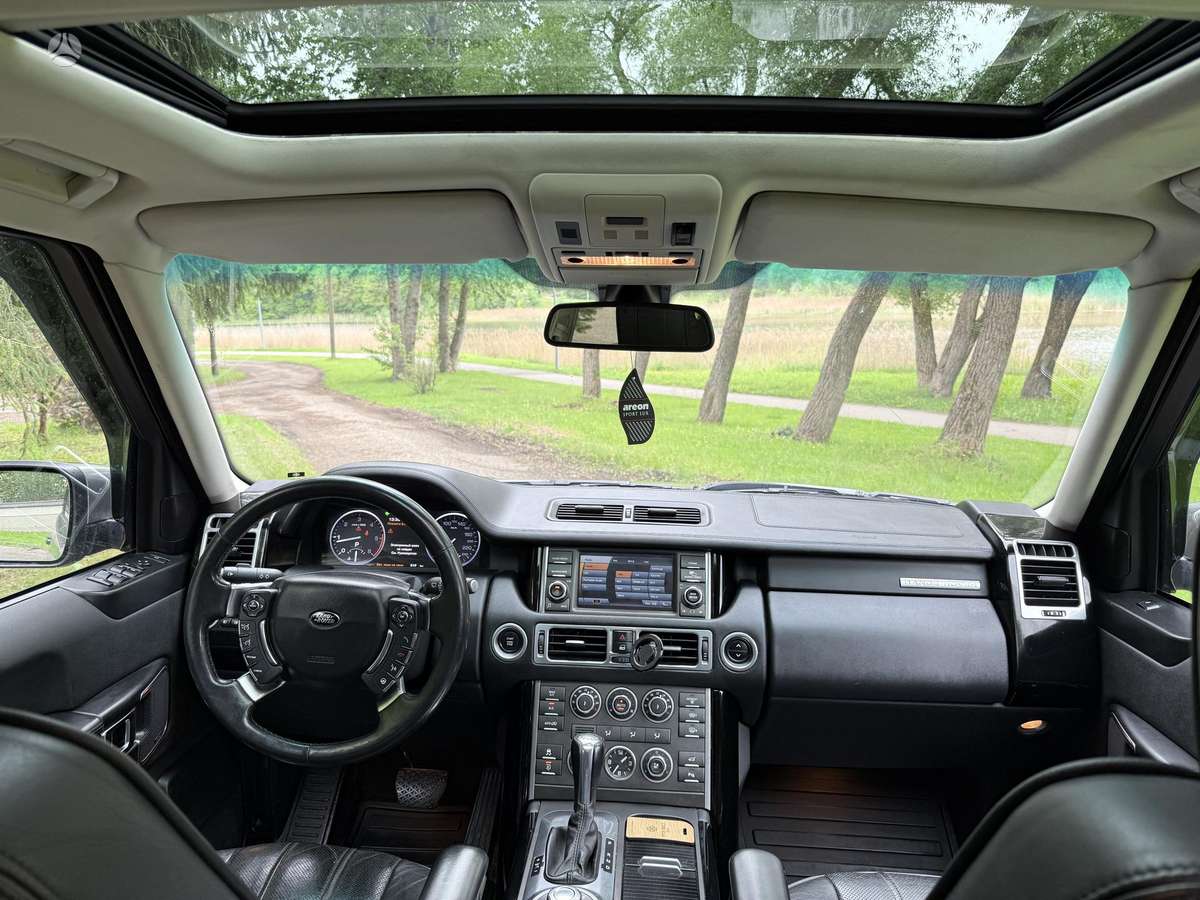 Land Rover 2010 — photo 16
