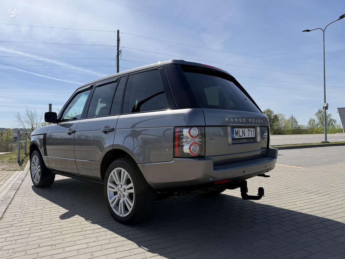 Land Rover 2010 — photo 26