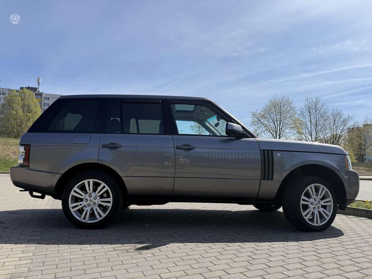 Land Rover 2010 — photo 31