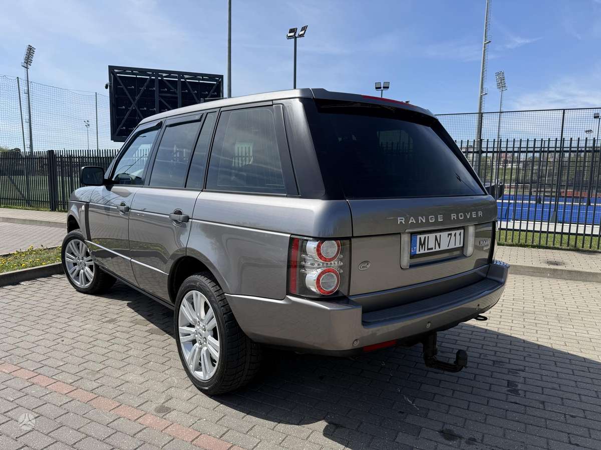 Land Rover 2010 — photo 32