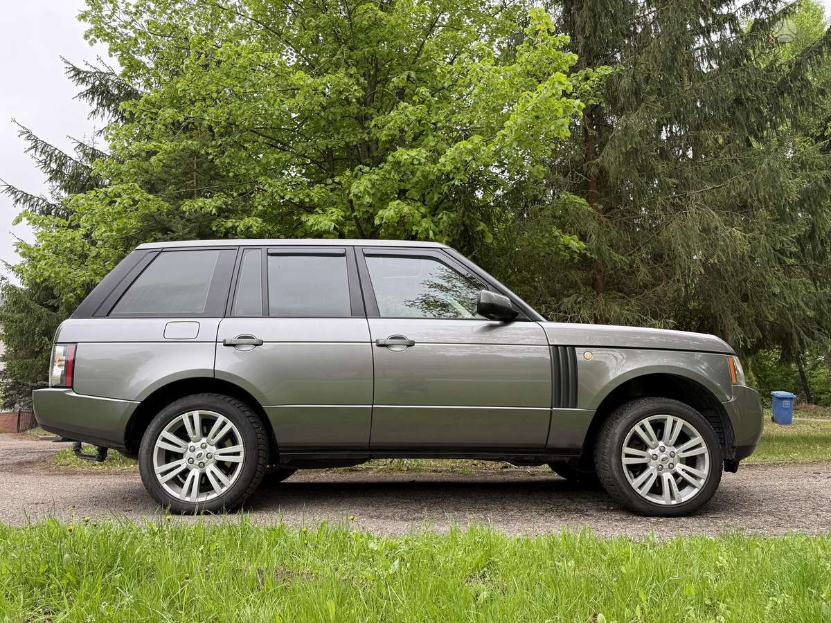 Land Rover 2010 — photo 9