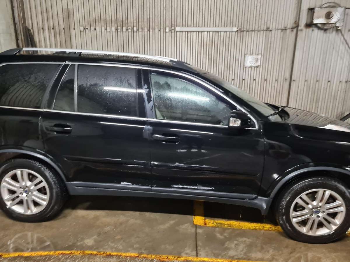 Volvo XC90 2011 — photo 11