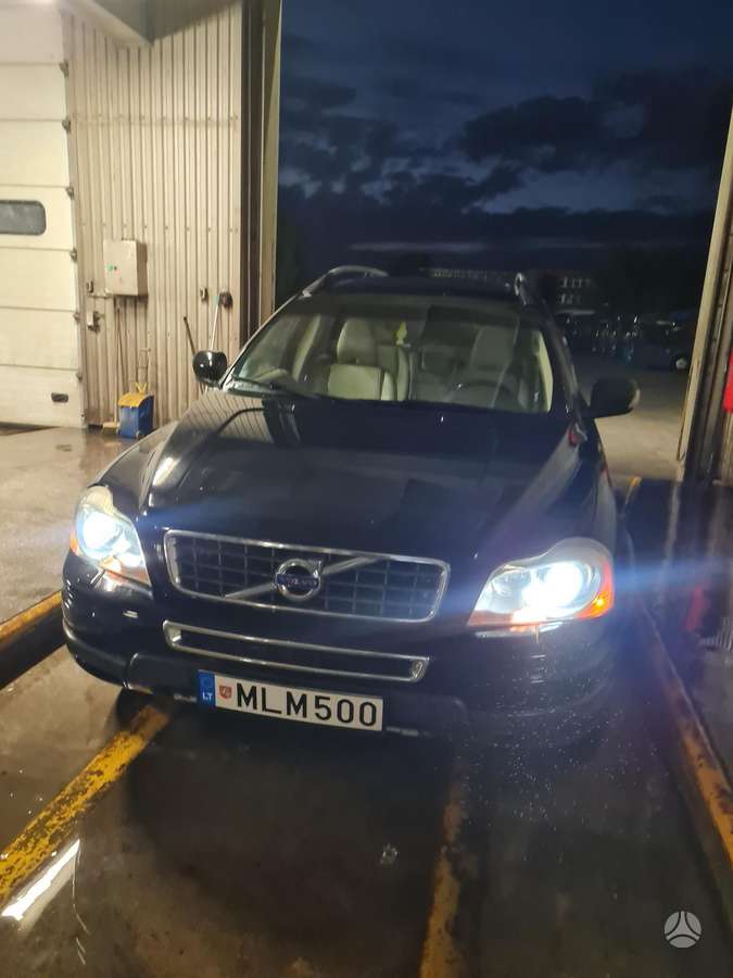 Volvo XC90 2011 — photo 12