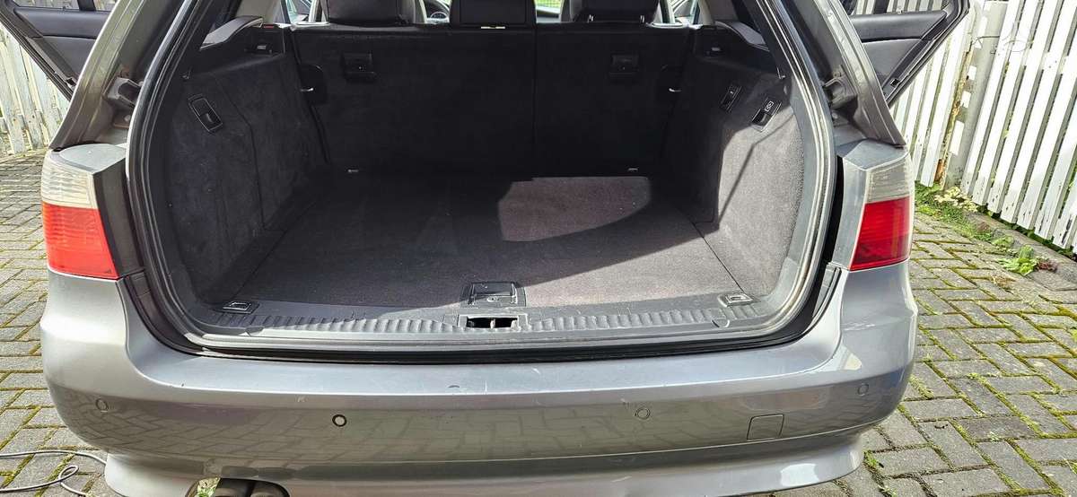 BMW 530 2004 — photo 18