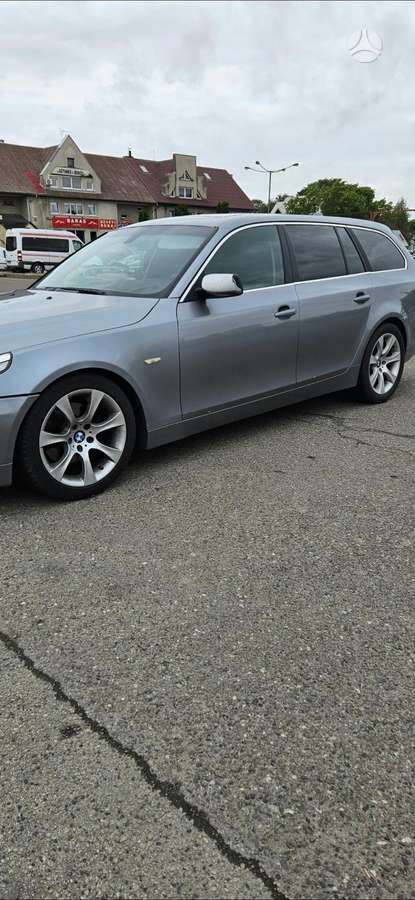 BMW 530 2004 — photo 7