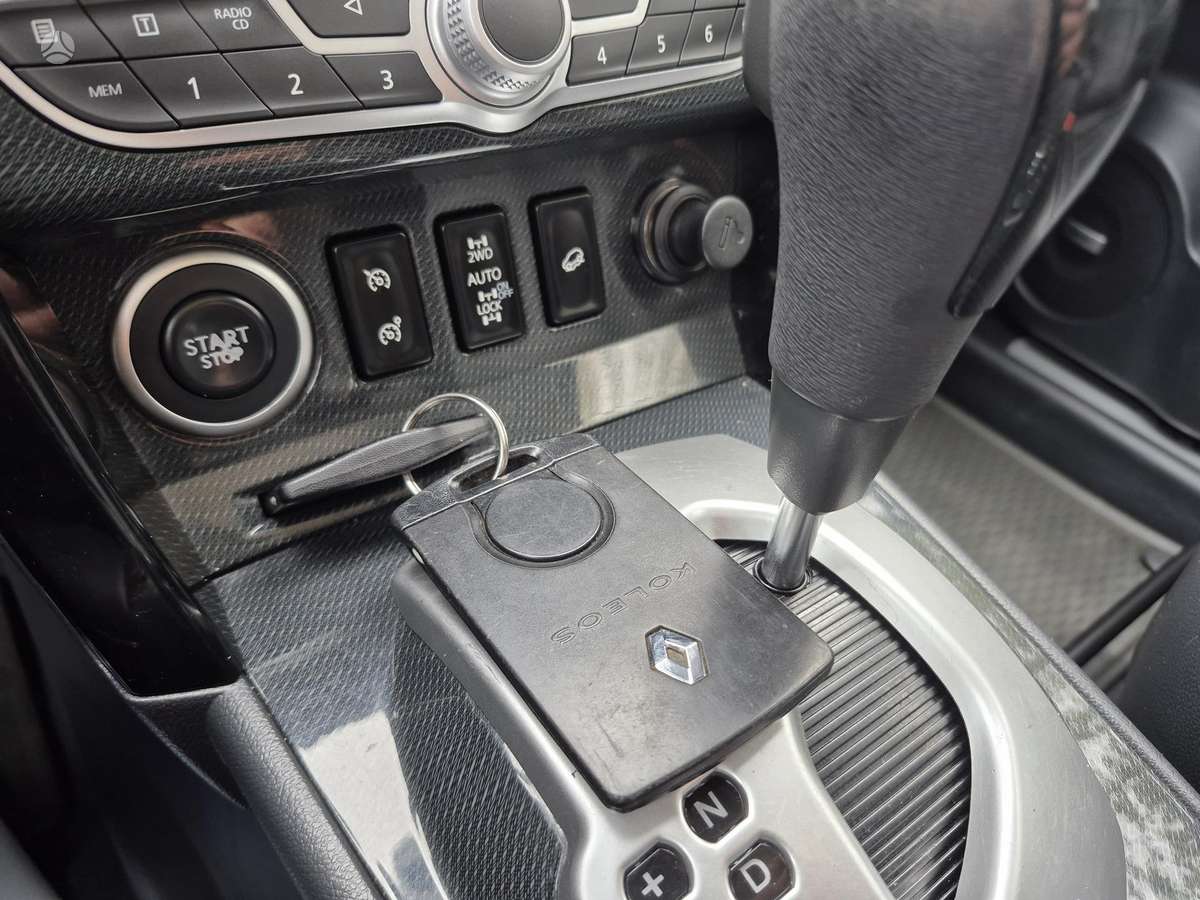 Renault Koleos 2012 — photo 19