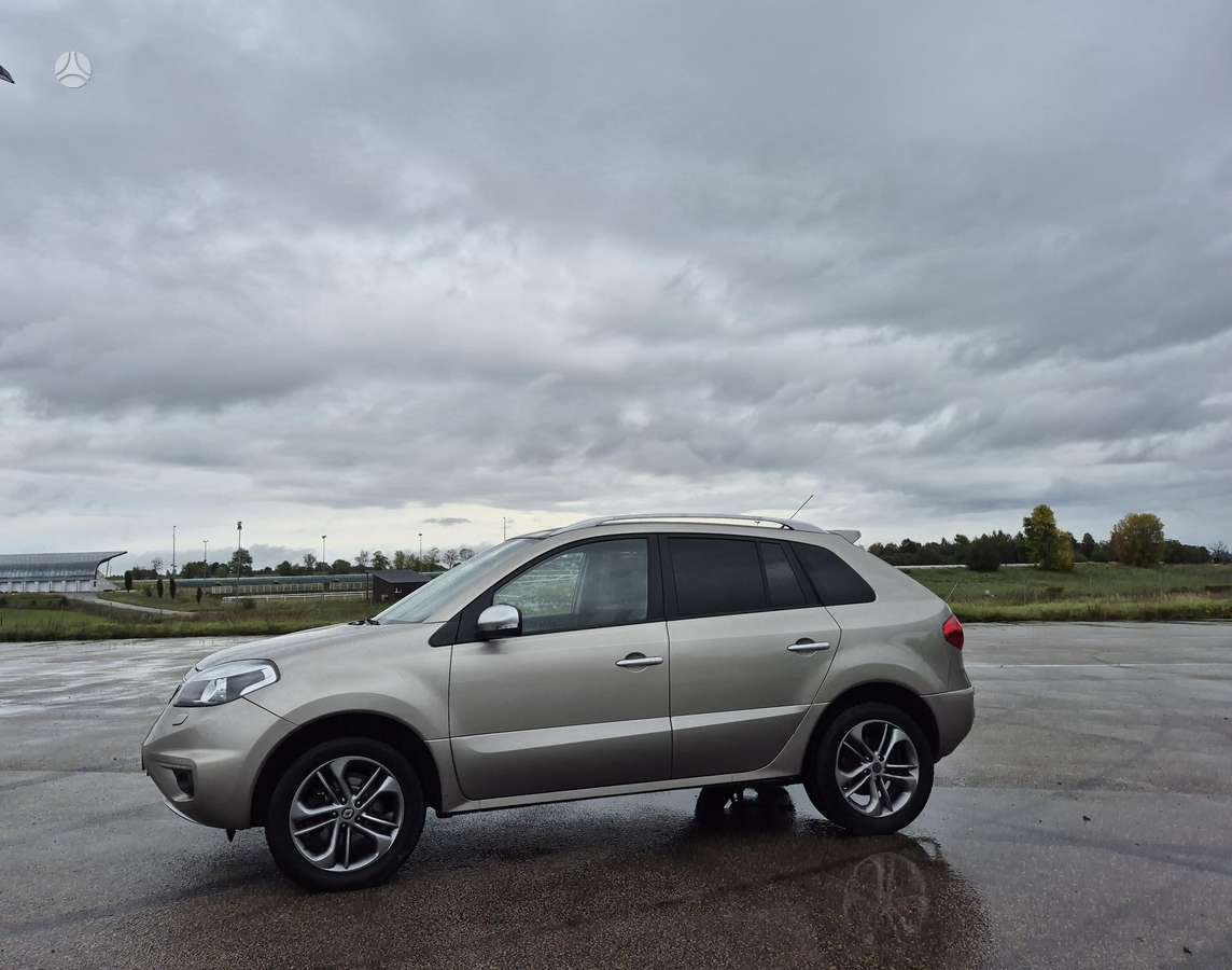 Renault Koleos 2012 — rear view