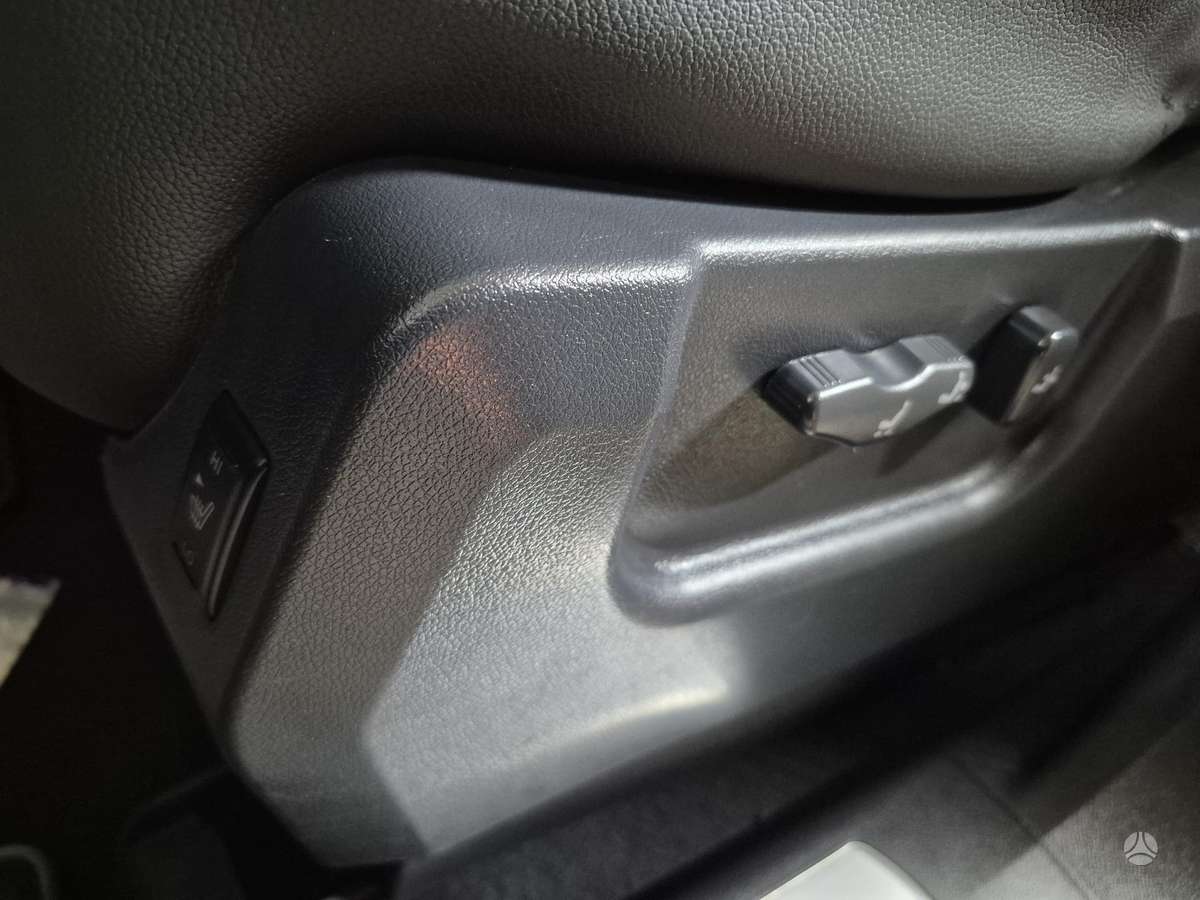 Renault Koleos 2012 — photo 23