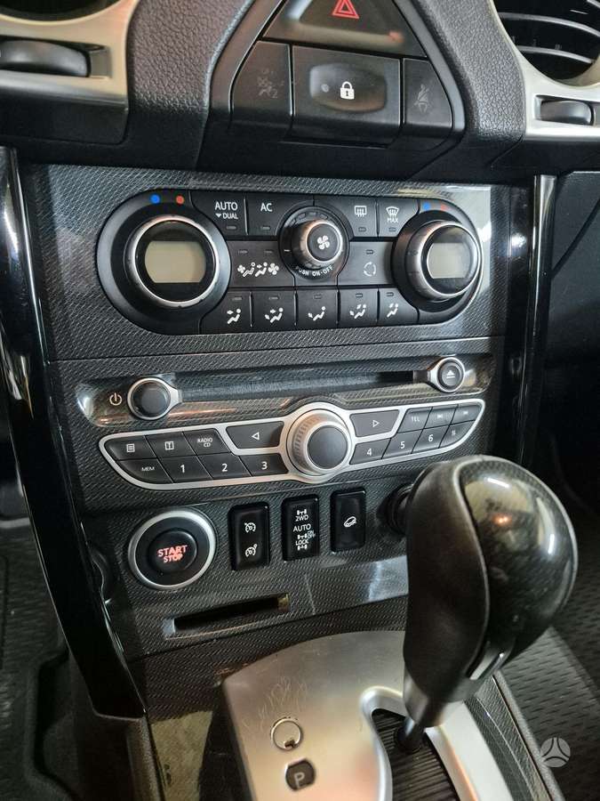 Renault Koleos 2012 — photo 25
