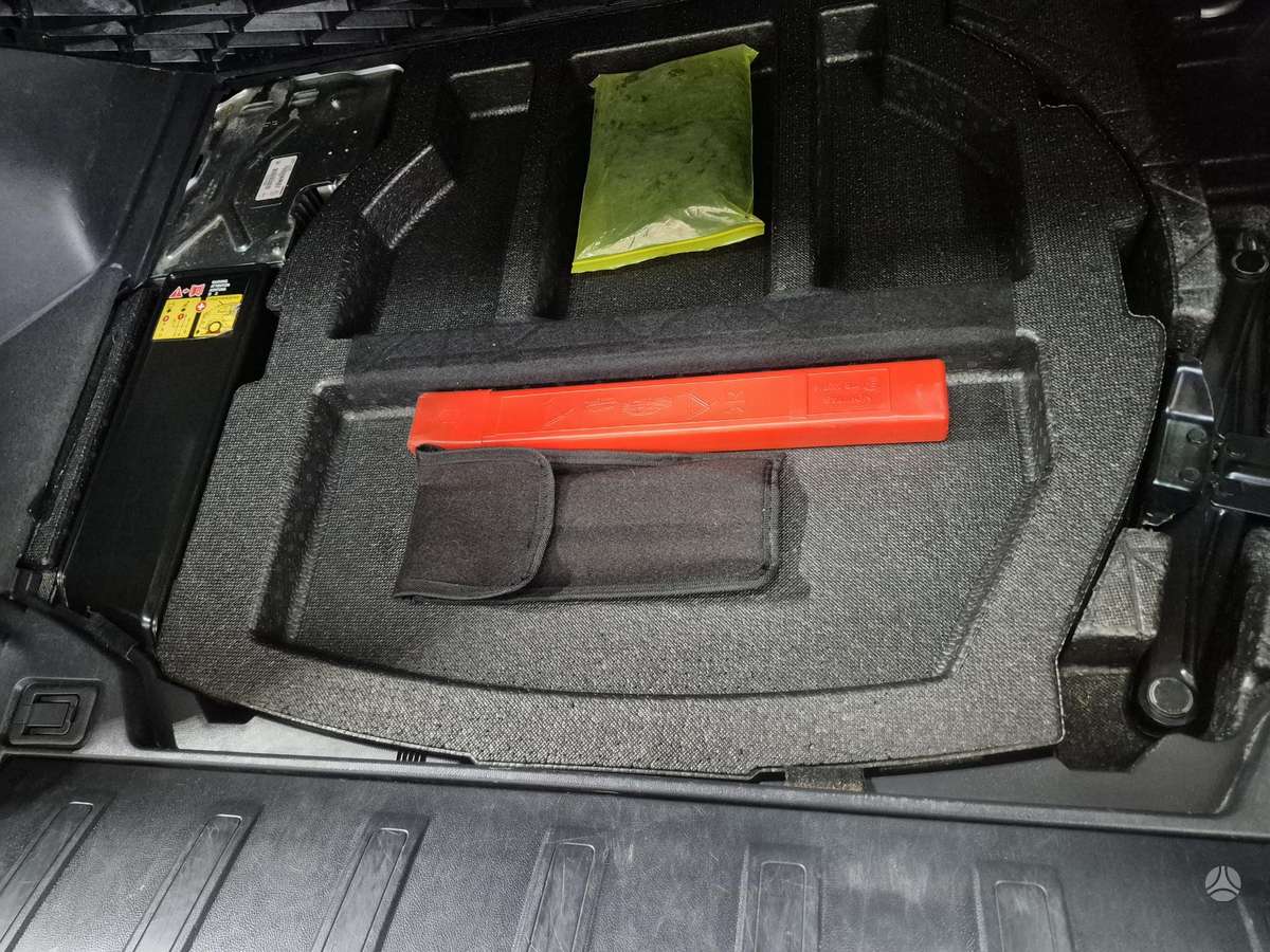 Renault Koleos 2012 — photo 32