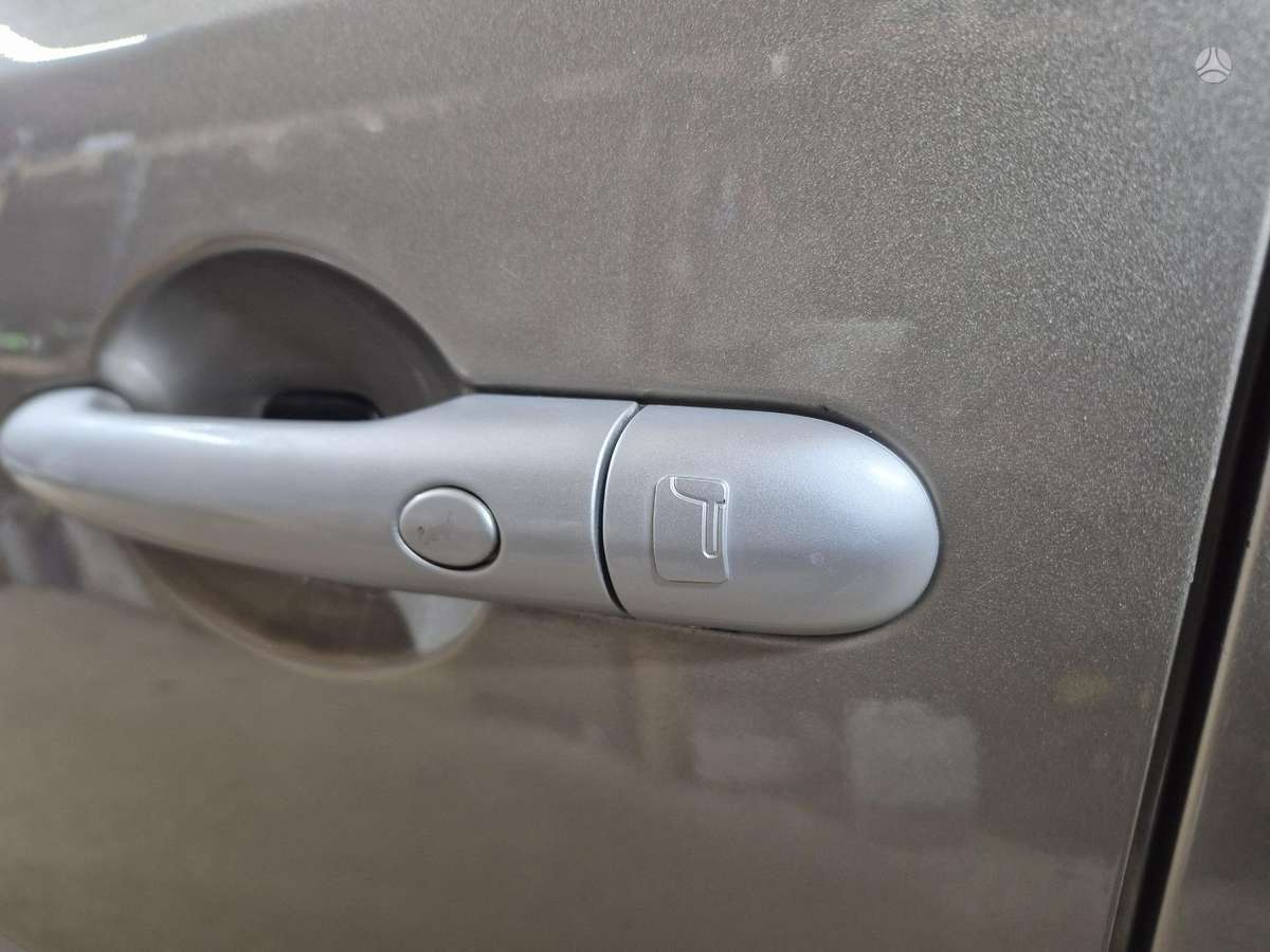 Renault Koleos 2012 — photo 35