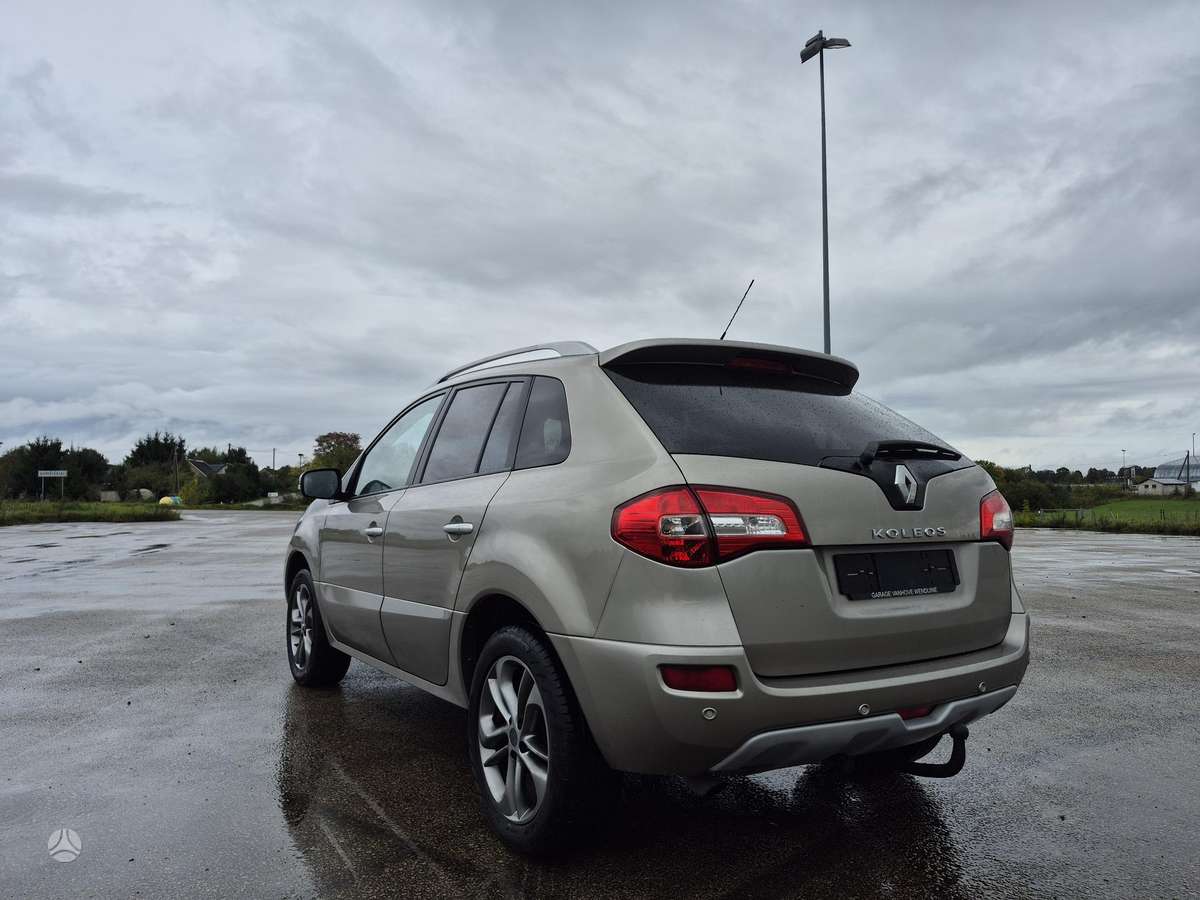 Renault Koleos 2012 — photo 8