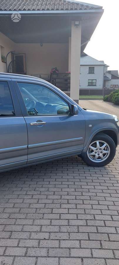 Honda CR-V 2005 — вигляд ззаду