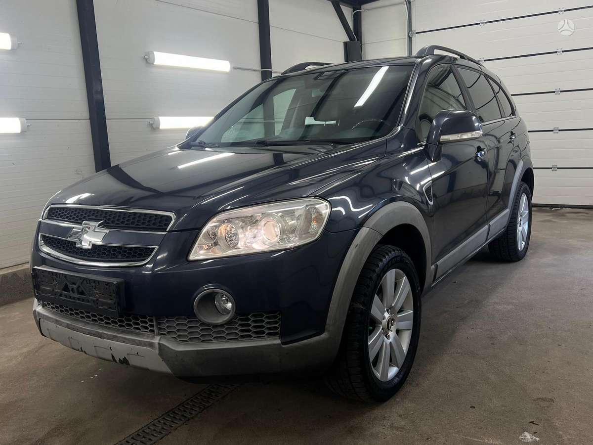 Chevrolet Captiva 2007 — interior