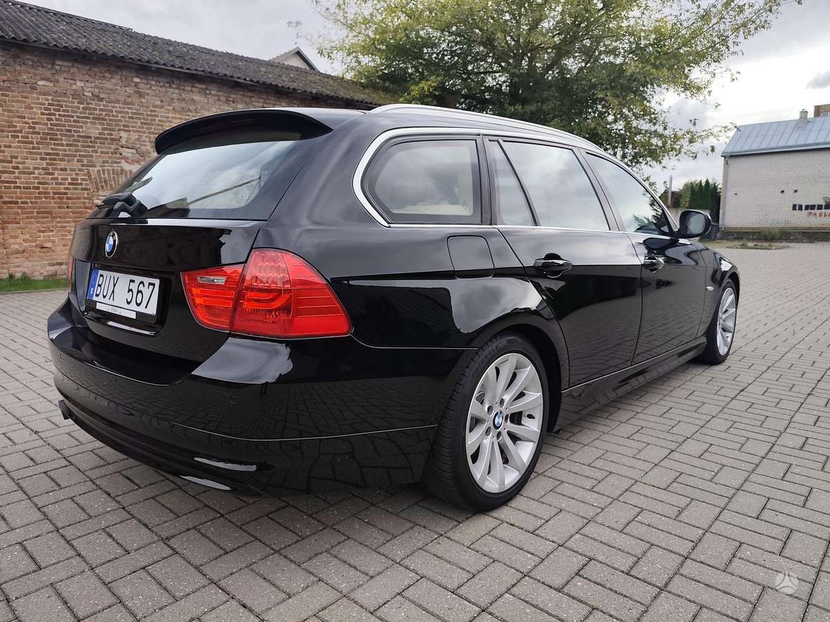 BMW 318 2011 — engine 2000 cm³, 143 HP (105kW)