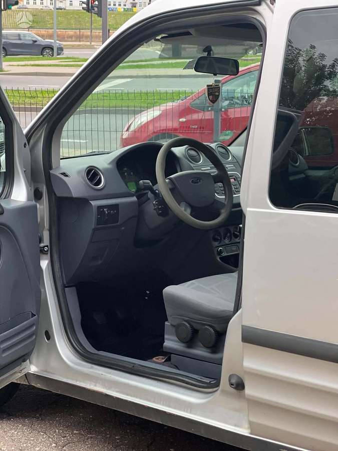 Ford Tourneo 2010 — interior