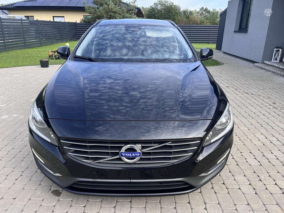 Volvo V60 2014 — двигун 1984 cm³, 136 HP (100kW)