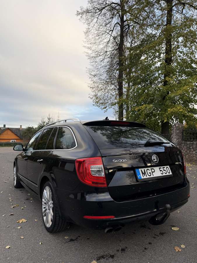Skoda Superb 2014 — engine 1968 cm³, 140 HP (103kW)
