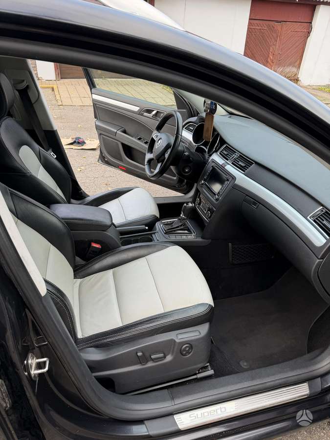 Skoda Superb 2014 — photo 8
