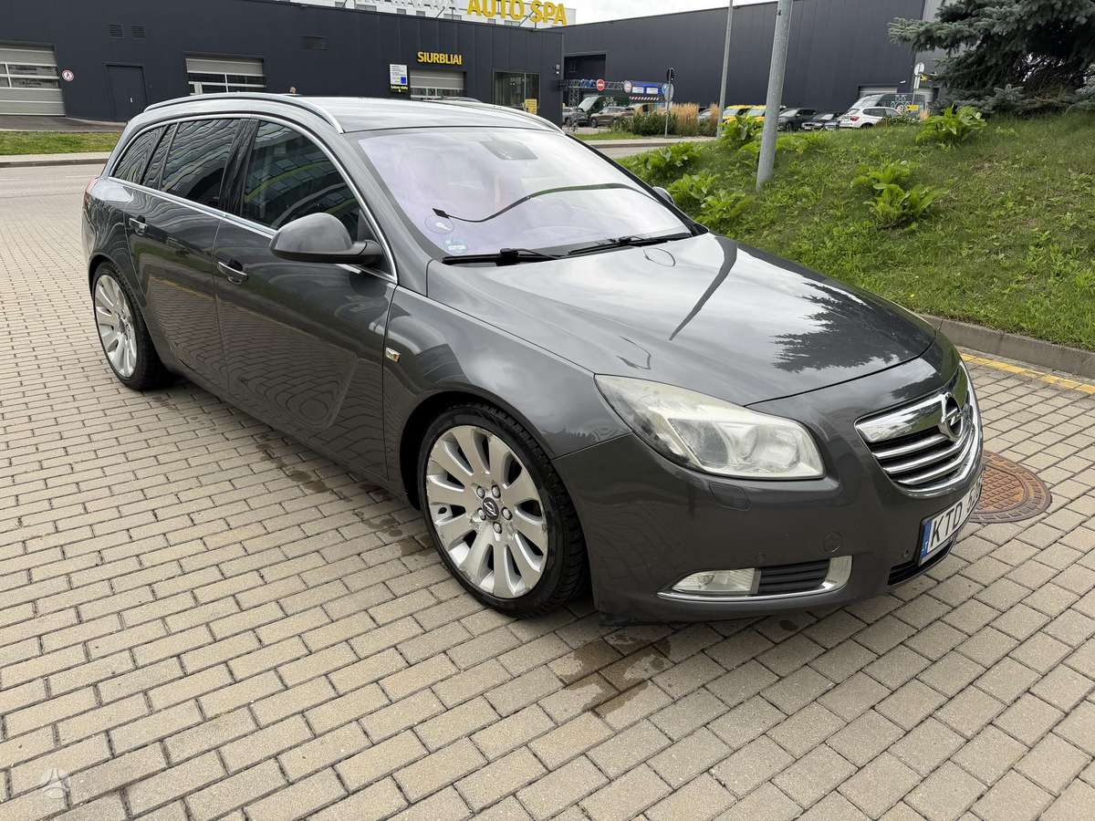 Opel Insignia, 2009