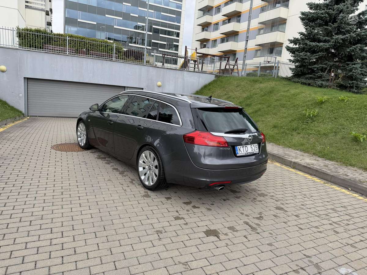 Opel Insignia 2009 — photo 13