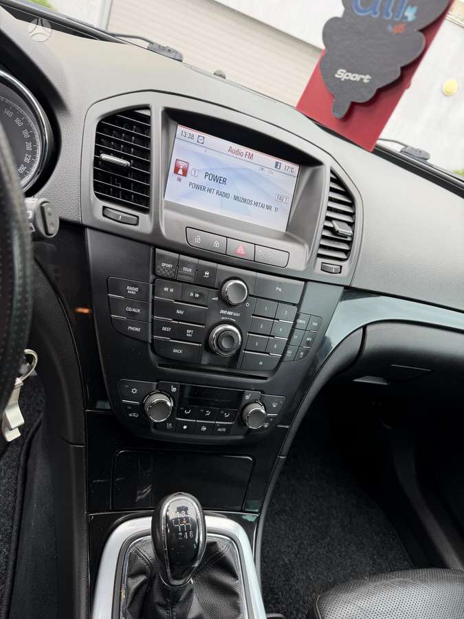 Opel Insignia 2009 — photo 19