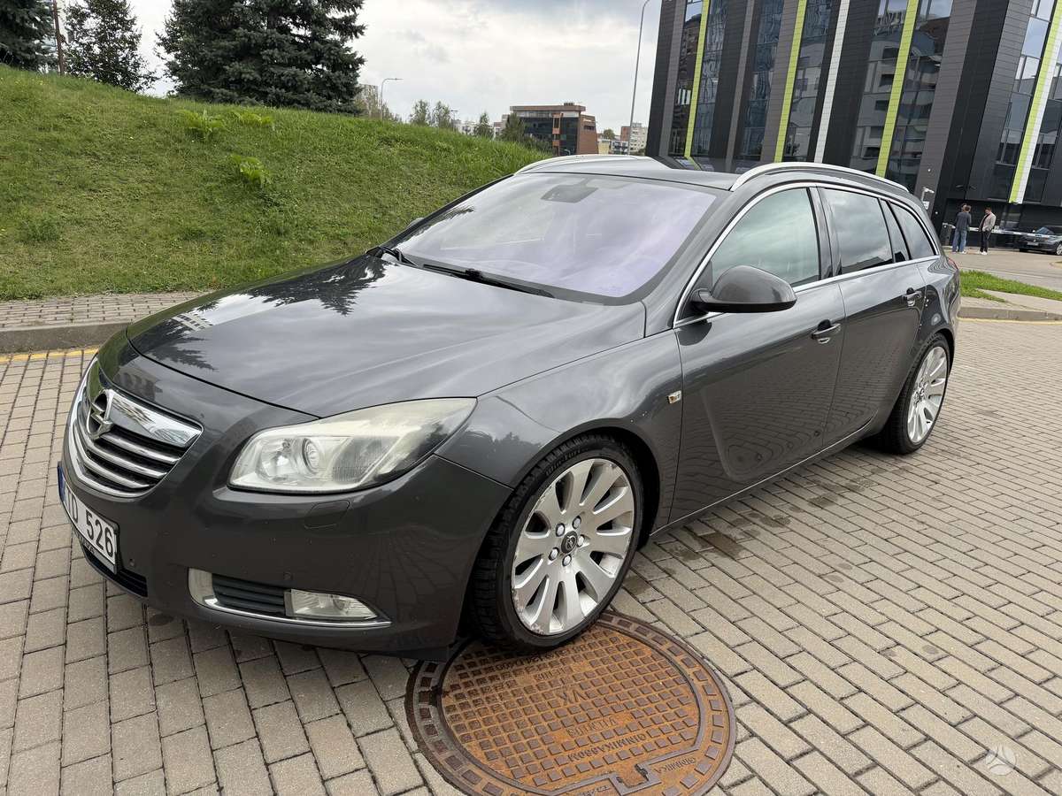 Opel Insignia 2009 — photo 8
