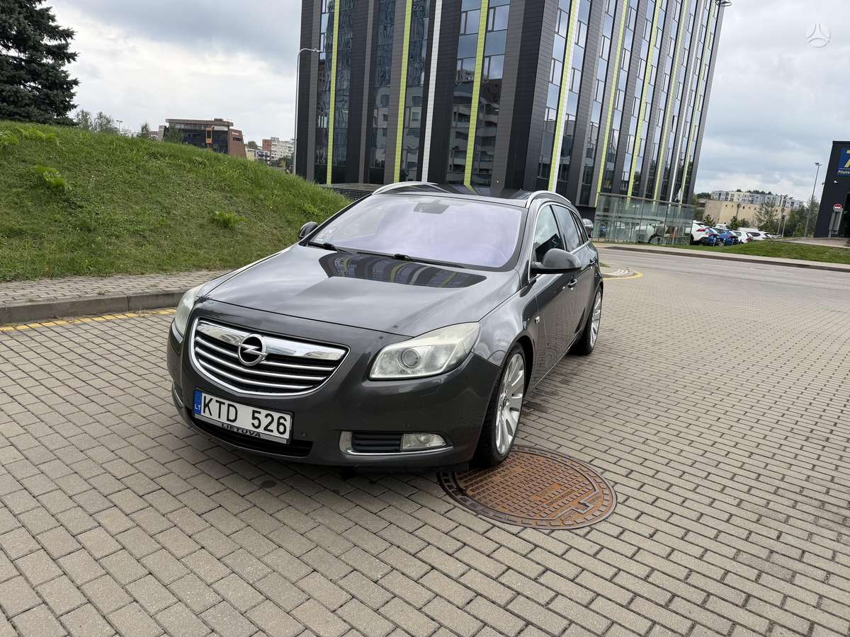 Opel Insignia 2009 — photo 9