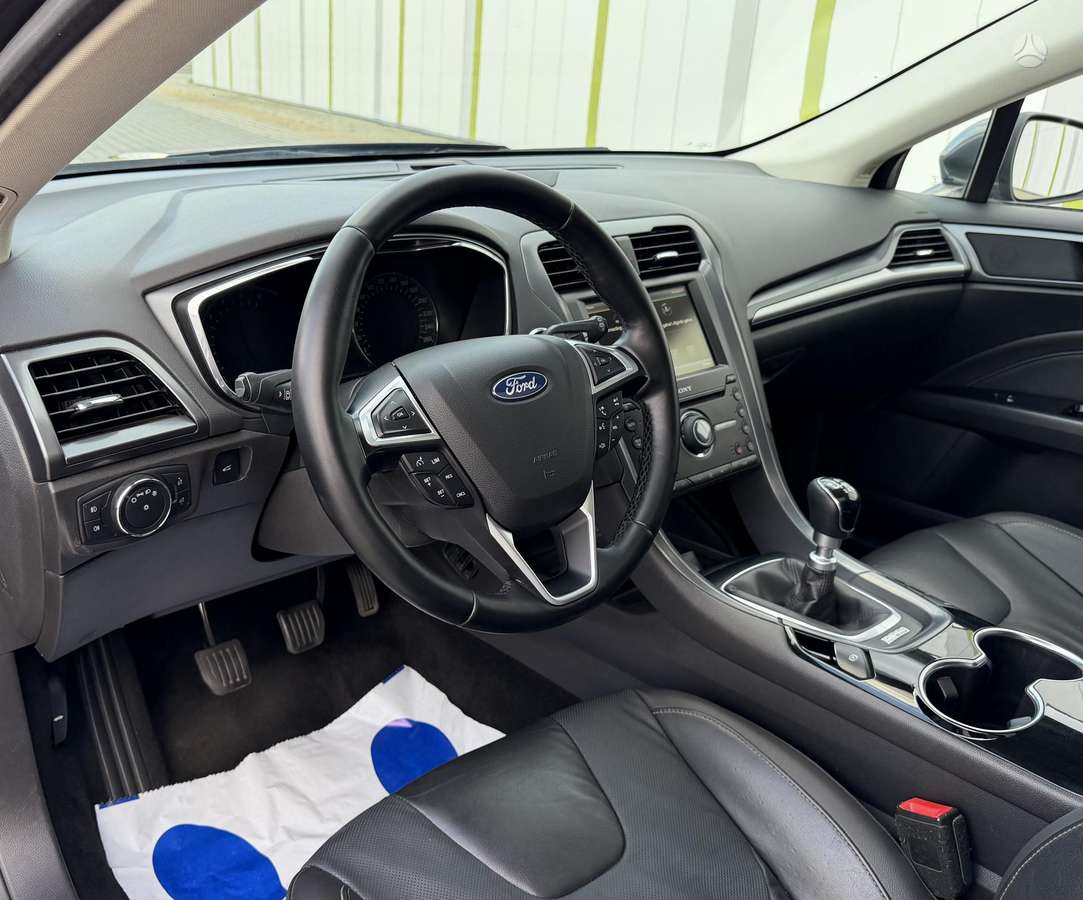 Ford Mondeo 2015 — фото 17