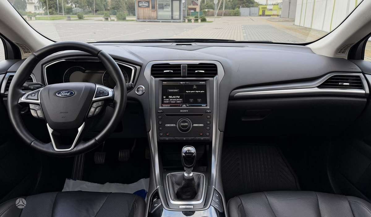 Ford Mondeo 2015 — фото 19