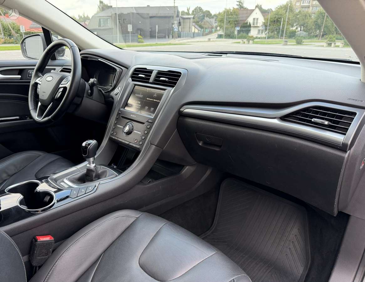 Ford Mondeo 2015 — фото 21
