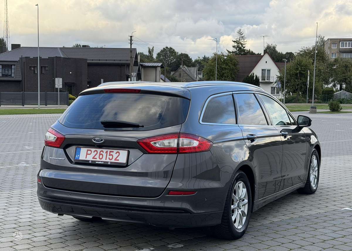 Ford Mondeo 2015 — фото 9