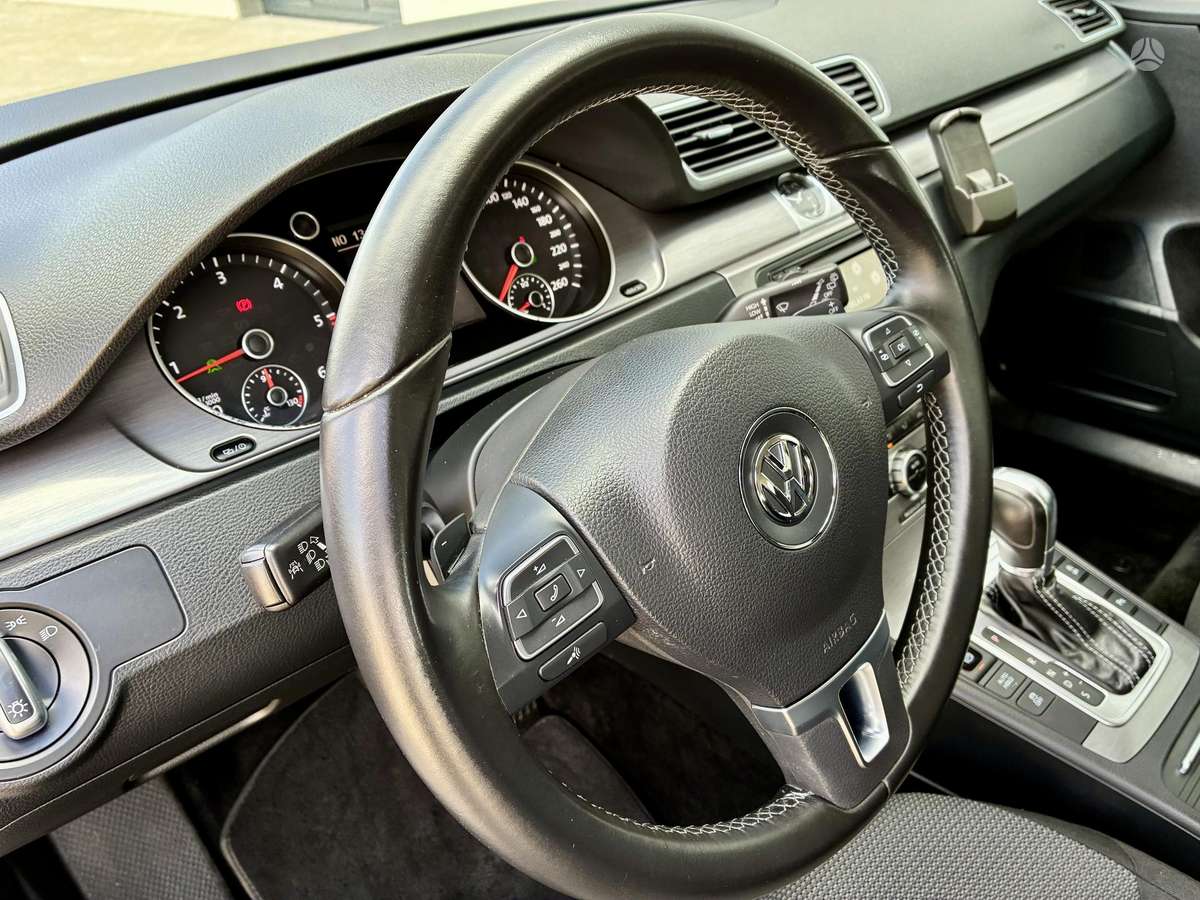 Volkswagen Passat 2014 — photo 15