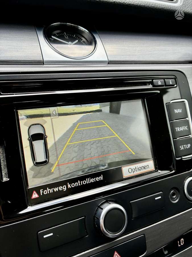 Volkswagen Passat 2014 — photo 16