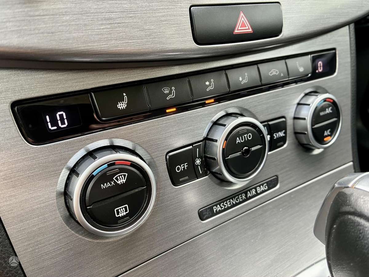 Volkswagen Passat 2014 — photo 18