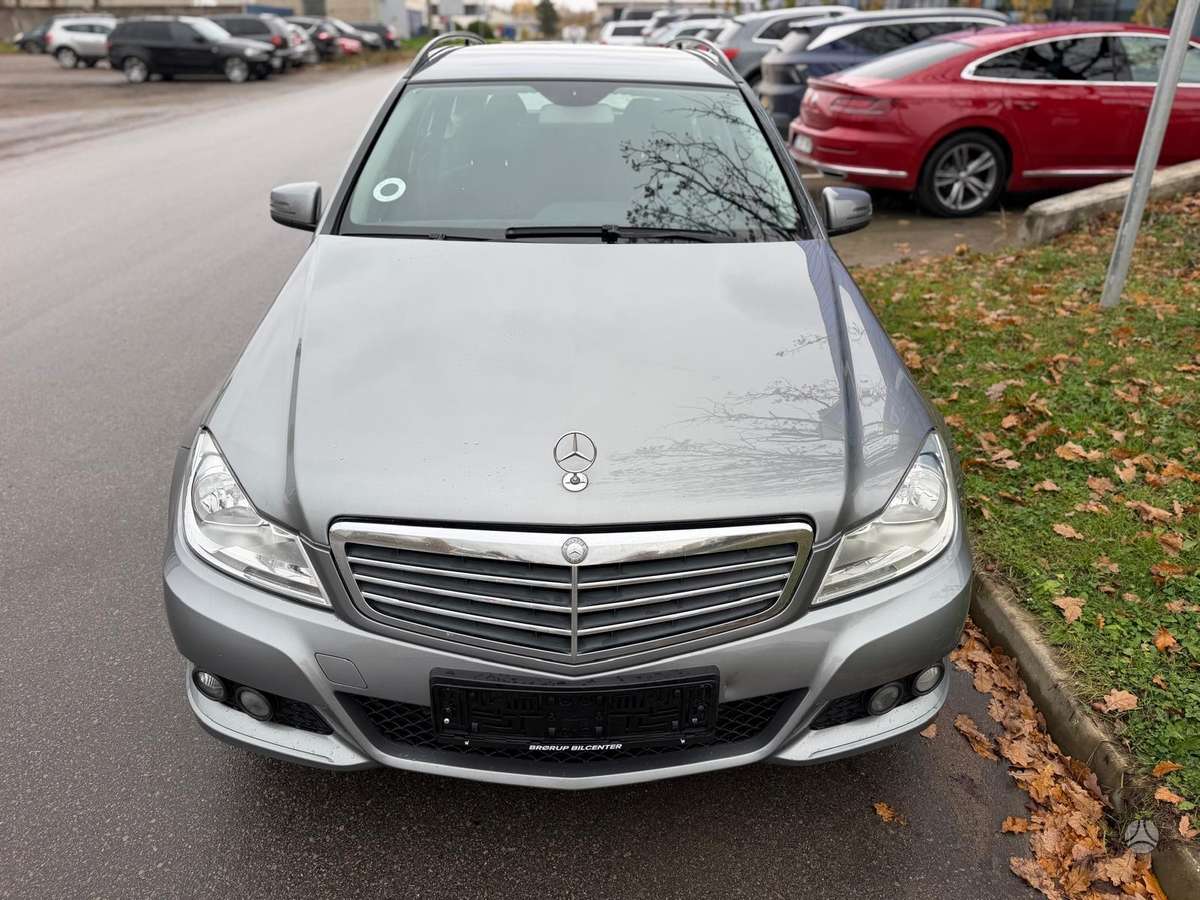 Mercedes-Benz C220 2012 — photo 5