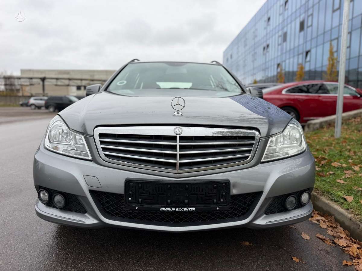 Mercedes-Benz C220 2012 — photo 6