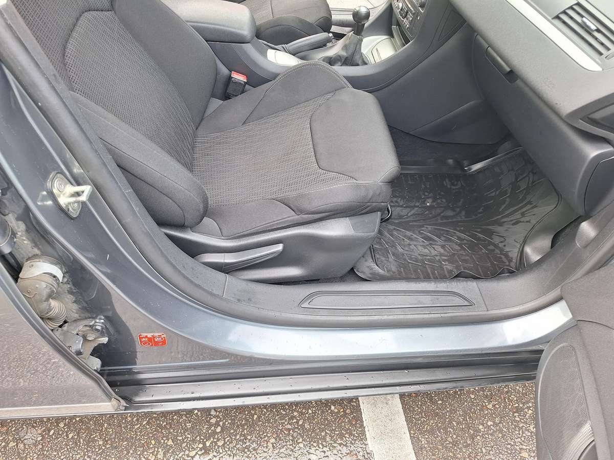 Citroen C5 2012 — photo 15