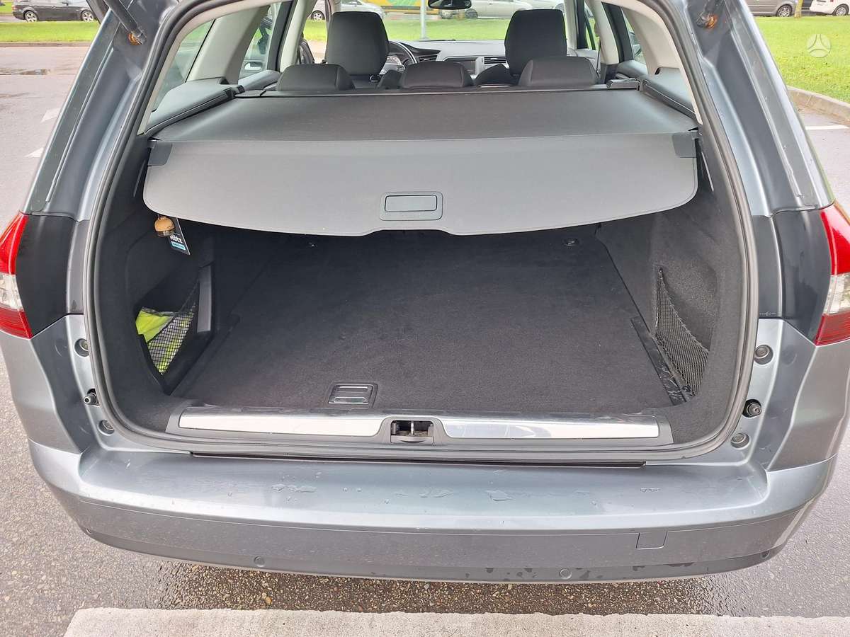 Citroen C5 2012 — photo 16