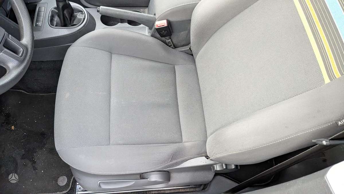 Volkswagen Caddy 2013 — photo 10