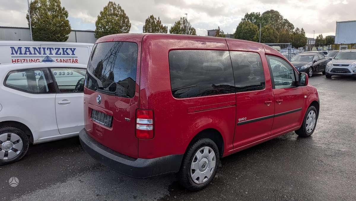 Volkswagen Caddy 2013 — rear view