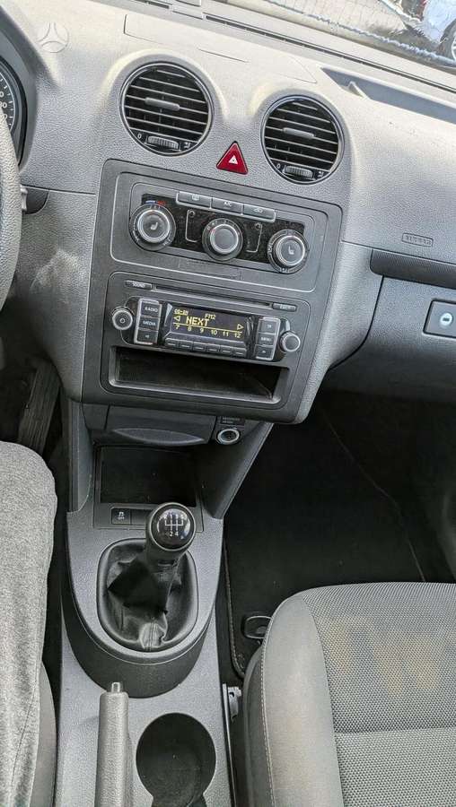 Volkswagen Caddy 2013 — photo 8