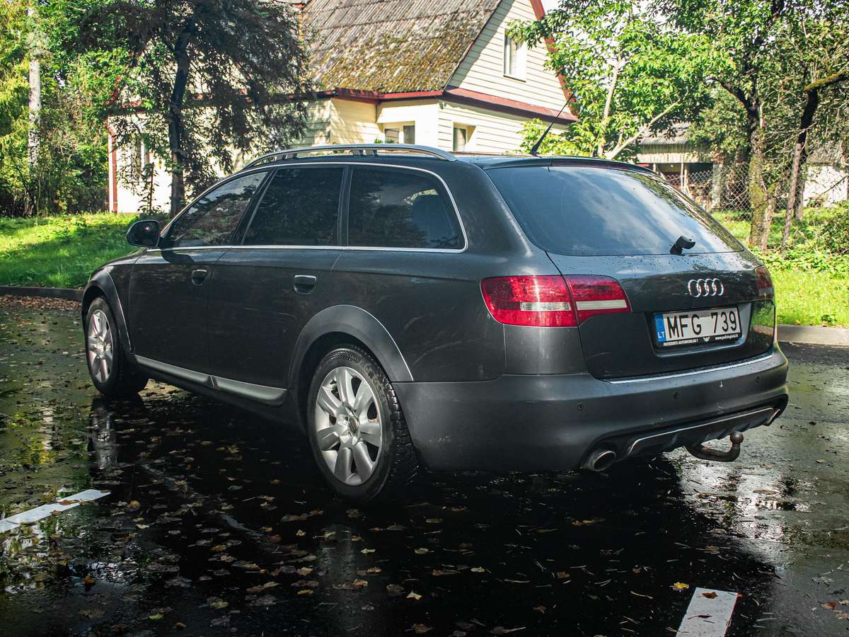 Audi A6 2009 — photo 10
