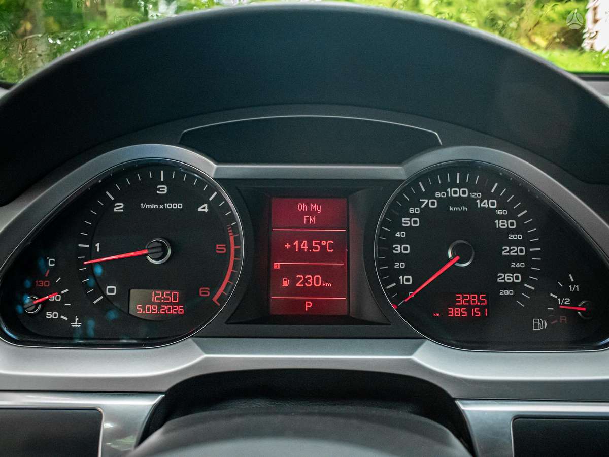 Audi A6 2009 — photo 15