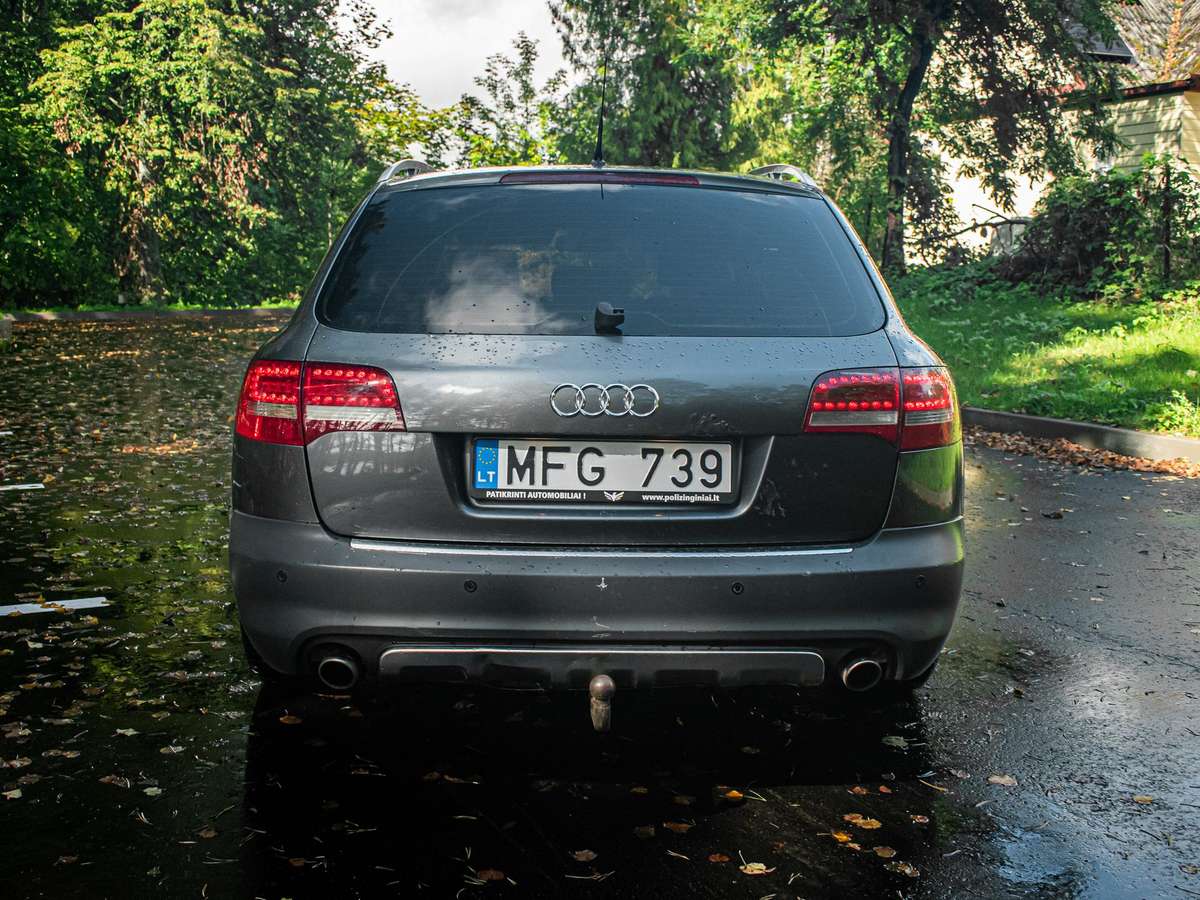 Audi A6 2009 — photo 9