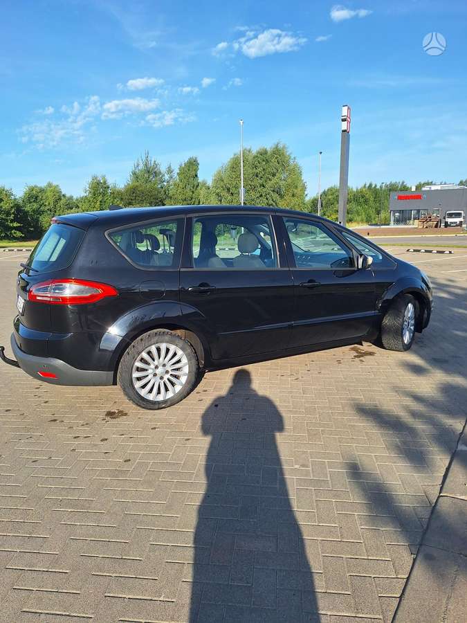 Ford S-MAX 2013 — interior